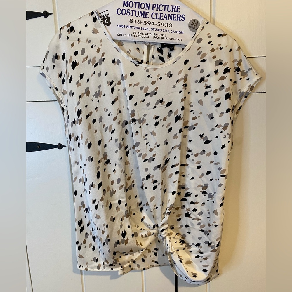 Pleione Nordstrom Cream Knotted Drop Sleeve Top w/ Black, Brown & Tan Spots